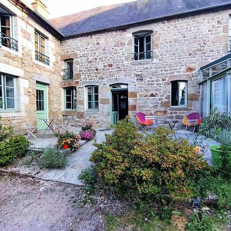 Le Cheval Blanc Otel Carrouges Dış mekan fotoğraf
